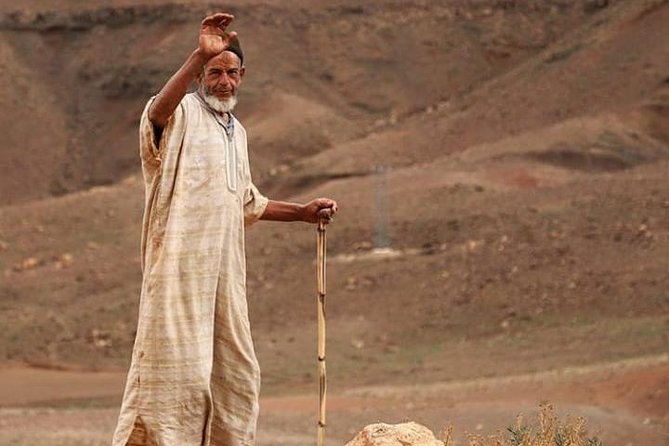 Agafay Desert & Berber villages & Atlas Mountains, Full Day Trip From Marrakech - Tnirt Village Walk and Optional Lunch in a Berber House