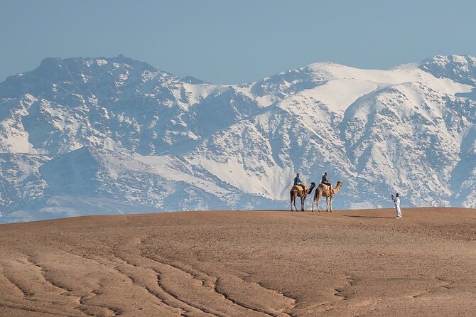 Agafay Desert Package, Quad Bike, Camel Ride and Dinner Show - The tea break and nomad outfit: why this part matters