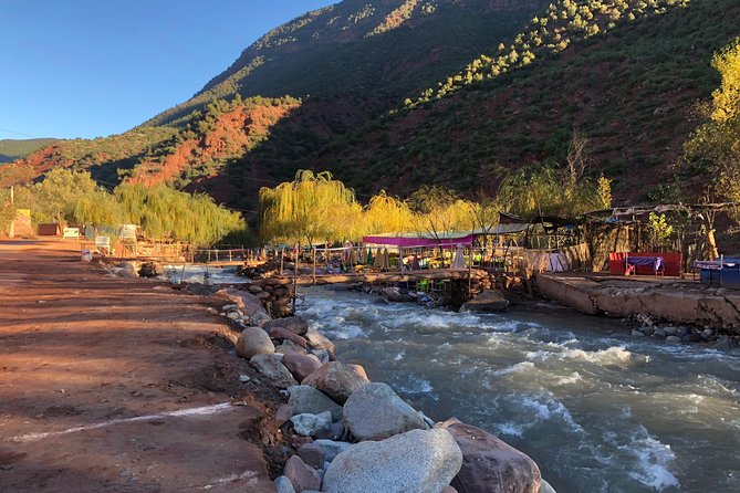 All Inclusive Atlas Mountains & 5 Valleys Day Tour from Marrakech - Oukaimeden villages, a short walk, and choosing between restaurant lunch or home-style Berber food