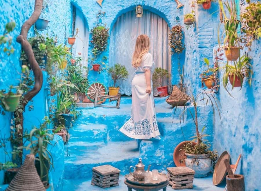 Blue City magic: Affordable Day Trip from Fez to Chefchaouen - Arriving in Chefchaouen: Bab Sour Drop-Off and the Blue Medina Rush