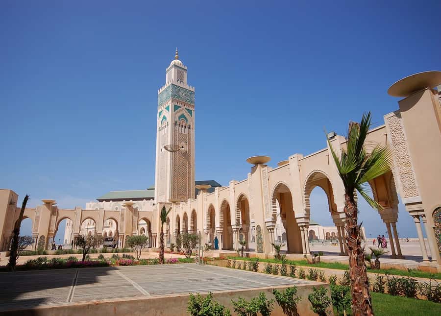 Casablanca Day Tour from Marrakech and Big Mosque Visit - Sacred Heart Cathedral and United Nations Square: where Casablanca shows its layers
