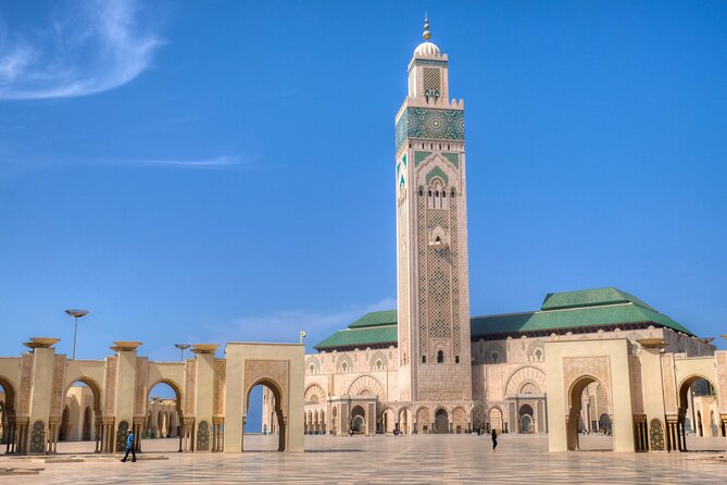 Casablanca Layover Tour with Round-Trip Airport Transfer - Central marketplace time and Notre Dame of Lourdes in one tight loop