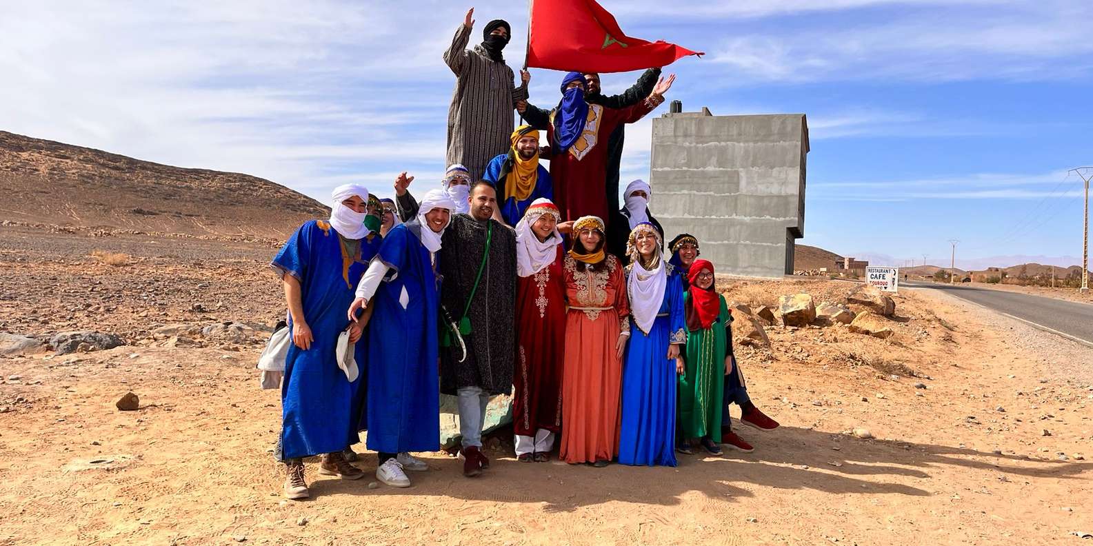 From Fes to Marrakech: 3-Day Sahara Desert Discovery Tour - Day 3: Ait Ben Haddou, Ouarzazate, and the Tizi n’Tichka pass into Marrakech