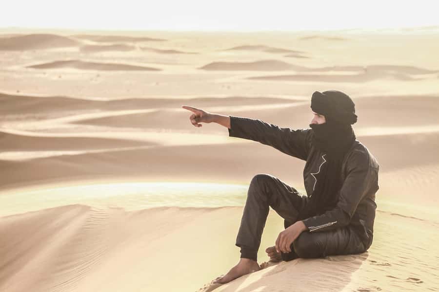 From Marrakech: 3-Day Desert with luxury camp, camel & meals - Dades Valley: red cliffs, short walks, and payoff views