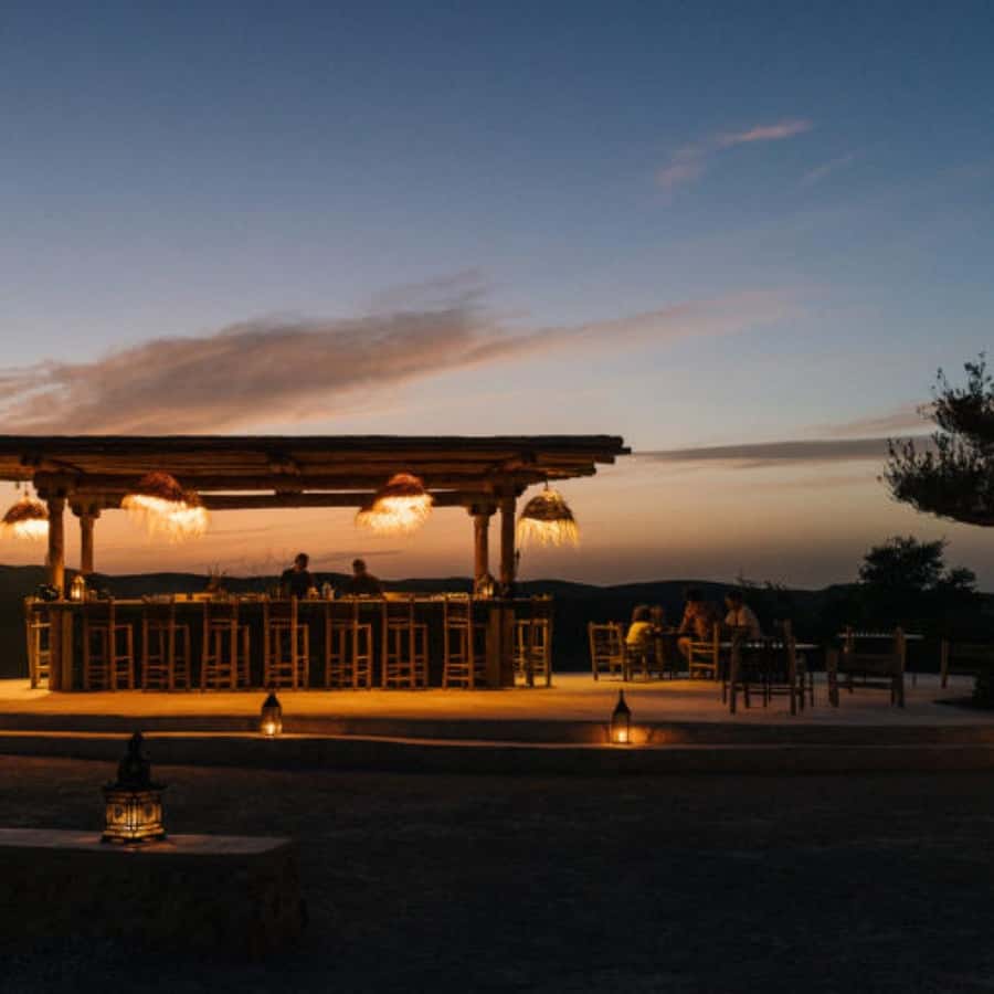 From Marrakech: Agafay Desert Sunset Dinner with Live Show - Price and value for about $27: what you’re paying for