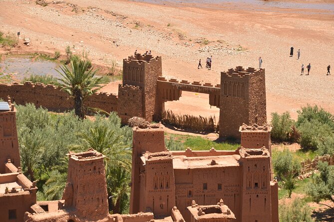From Marrakech: Day Trip to Ouarzazate and Ait Benhaddou - Crossing Tizi-n-Tichka Pass: The High-Altitude Photo Moment
