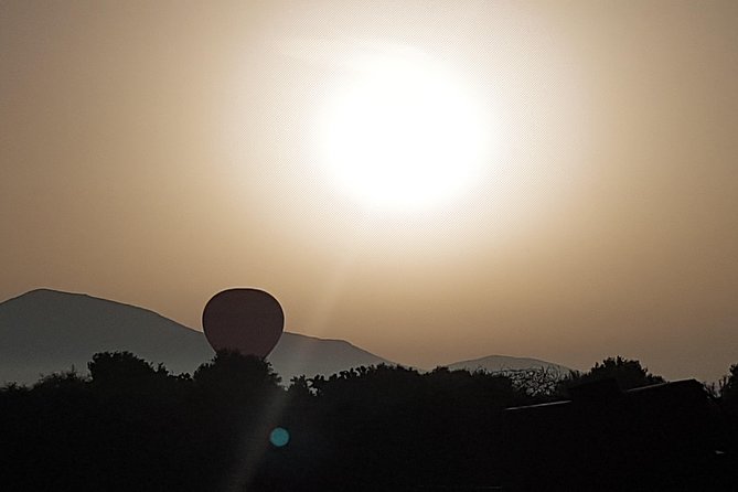 Hot Air Balloon Flight over Marrakech with Traditional Breakfast - What to Wear: Red Dust, Cool Air, and Comfortable Footing