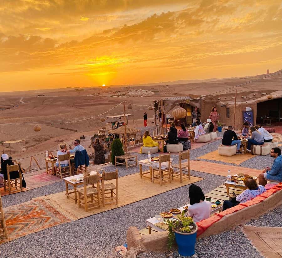 Marrakech: Agafay Desert Dinner Show with Sunset Camel Ride - Sunset Camel Ride in Agafay: Waiting for the Right Light