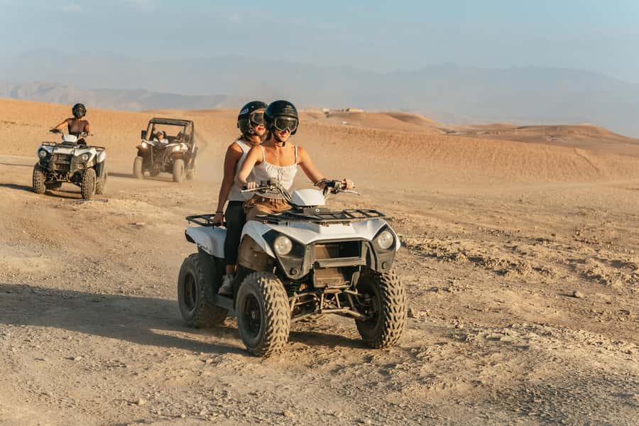 Marrakech: Agafay Desert Magical Overnight with Dinner Show - Sunset viewing and the camp rhythm: how the evening flows