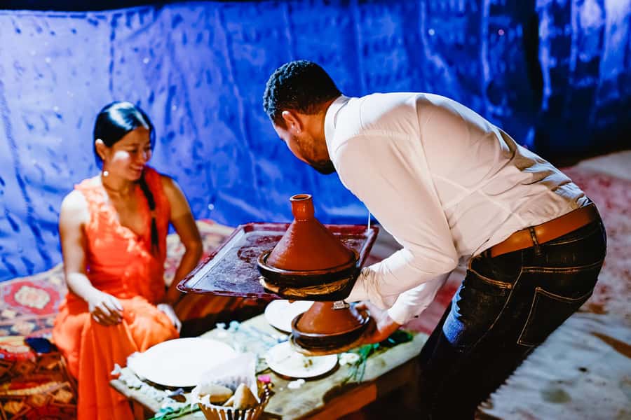 Marrakech: Agafay Desert Pool, Dinner & Live Show Experience - Live Music and the Fire Show: The Entertainment Flow