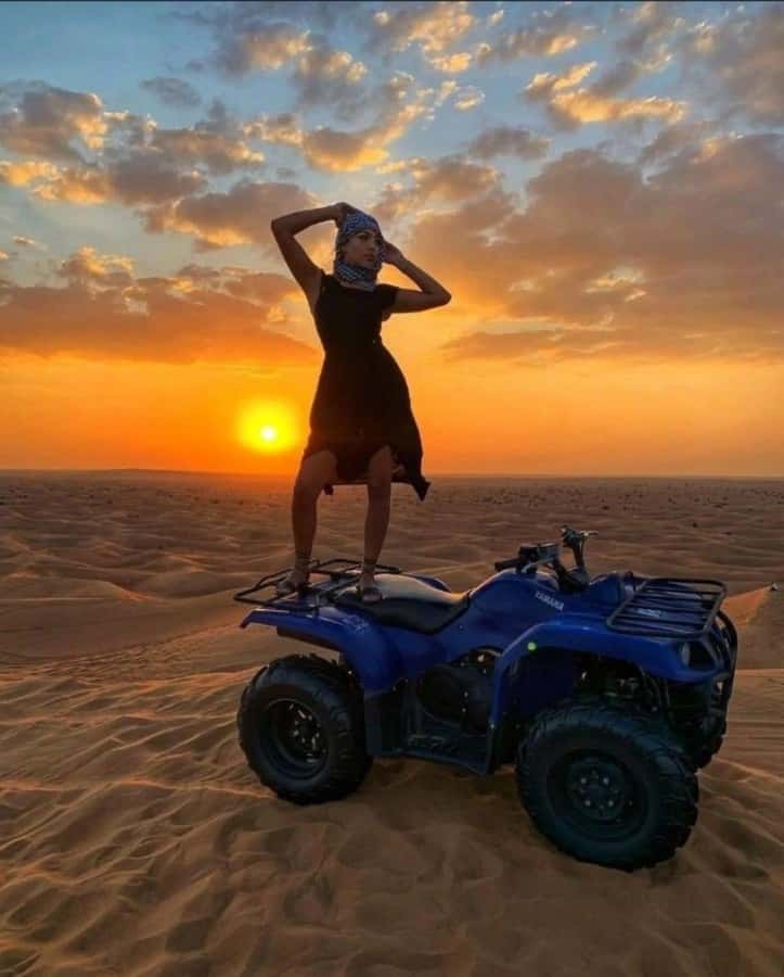 Marrakech: Agafay Desert Quad Biking with Dinner Show - Quad Biking Across Agafay: What the 40 Minutes Are Like