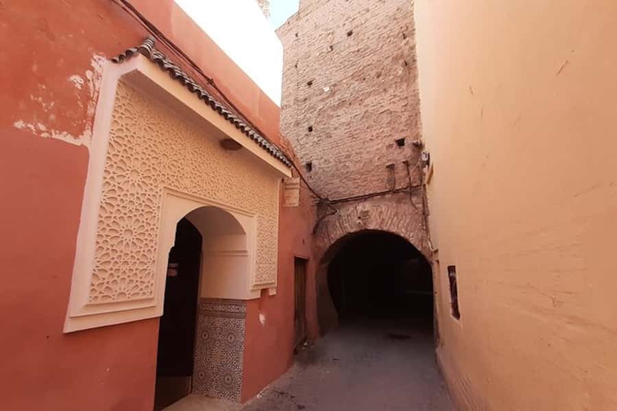 Marrakech: Authentic Moroccan Hammam Experience in Mouassine - Marrakech Hammam Mouassine: A 16th-Century Reset for Your Body