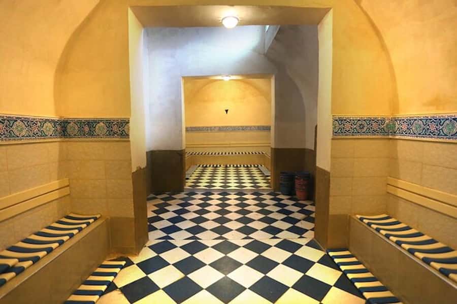 Marrakech: Authentic Moroccan Hammam Experience in Mouassine - Optional Massage Add-On: When It’s Worth It