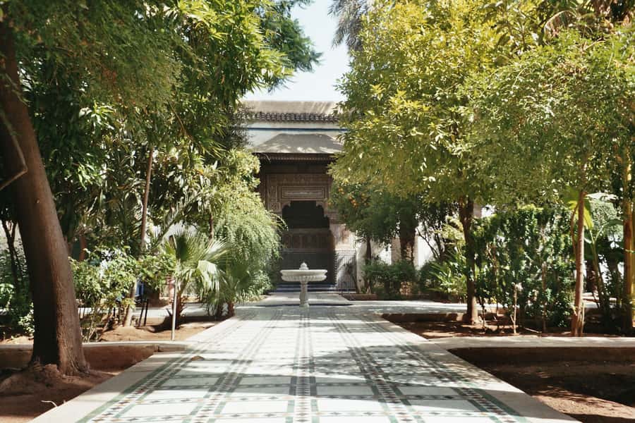 Marrakech: Bahia Palace, Saadian Tombs, & Koutoubia Mosque - Mellah (Jewish Quarter): Synagogues and a Different Side of Marrakech