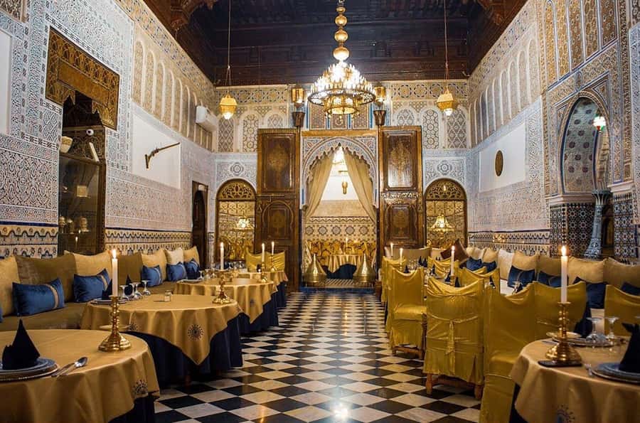 Marrakech: Dinner Show at Dar Essalam Restaurant - Marrakech medina dinner, the easy way