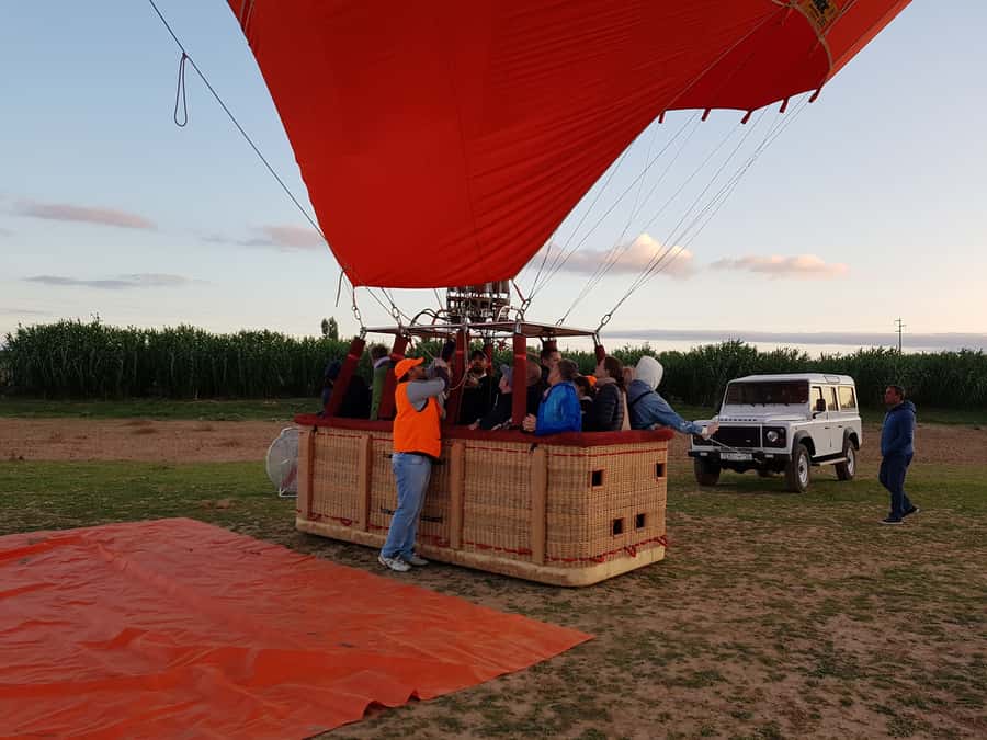 Marrakech: Hot Air Balloon Ride with Traditional Breakfast - The traditional breakfast in a Berber-style tent (the real comfort food part)