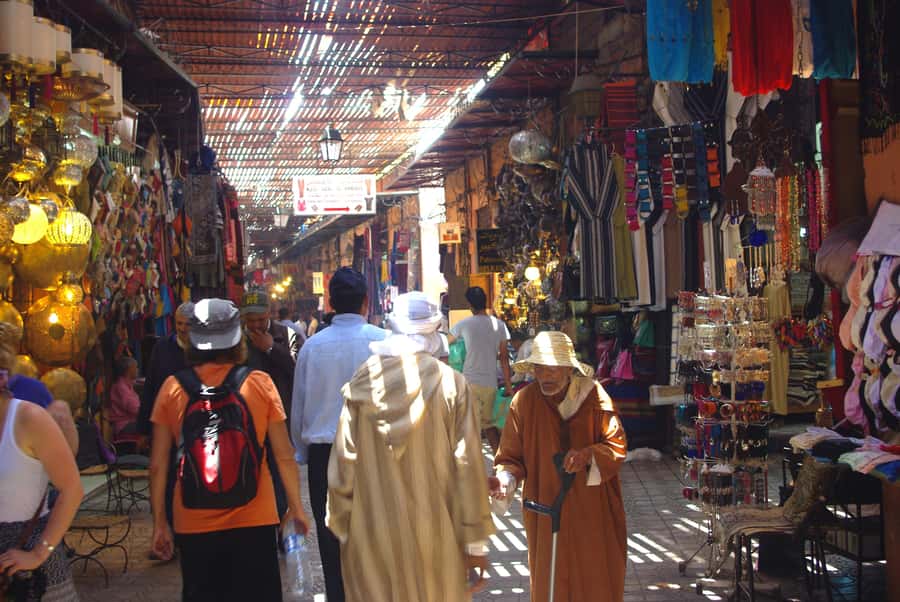 Marrakech Monuments & Souks 3-Hour Tour - Bahia Palace Courtyards: Budget Time for Beauty