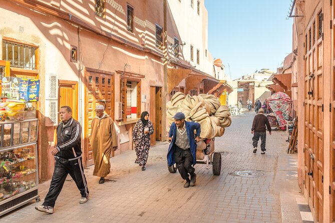 Marrakech: Palace, Museum, Madrasa & Medina Highlights Tour - Marrakech, in Four Hours, With a Real Story Thread