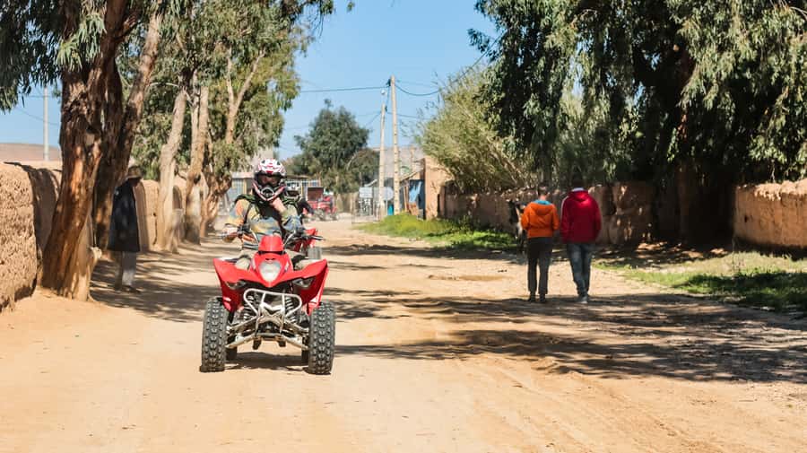 Marrakech Quad Bike Experience: Desert and Palmeraie - Palmeraie Break Time: Photos, Stretching, And Helmet-Up Prep