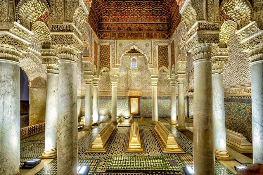Marrakech: Saadian Tombs, Bahia Palace, Medina and Souk Tour - Koutoubia Mosque: the 12th-century landmark that anchors your photos
