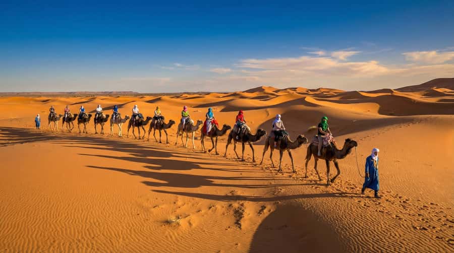Marrakech to Fes: 3-Day Merzouga Desert Camel & Sandboarding - Day 1: Marrakech to the Atlas over Tizi n’Tichka Pass