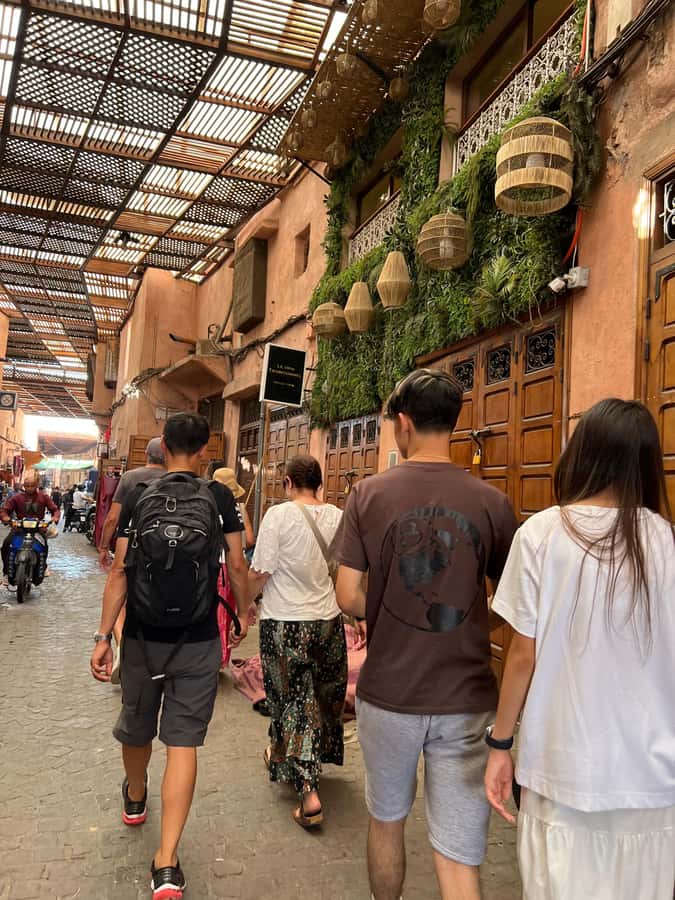 Marrakech: Traditional Moroccan Cooking Class & Market Visit - Marrakech Mint Tea and Souk Cooking: What Makes This Class Different