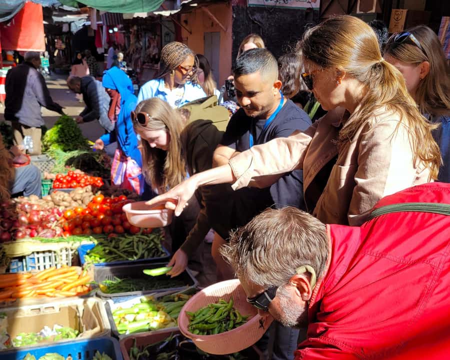 Marrakesh: Moroccan Dishes Cooking Class with a Local Chef - Meeting at Pharmacie Bab Doukkala, then shopping like a local