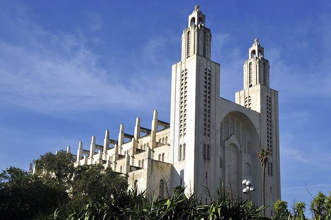 Private Tour of Casablanca with Hassan II Mosque Entry Ticket - Habbous and Mohammed V Square: French-era neighborhood edges